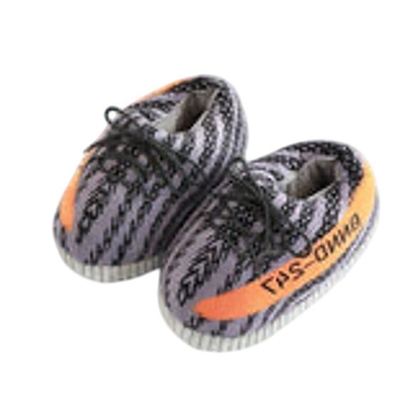 Yeezy Beluga Slippers - Picture 6 of 7